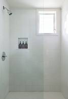 Bluebird Ocean Point Inn