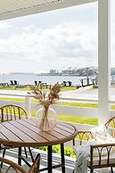 Bluebird Ocean Point Inn