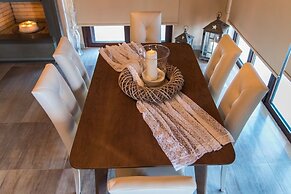 Luxurious Villa Kastro