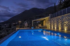 Luxurious Villa Kastro