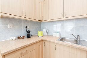 Lovely Apartment Angel