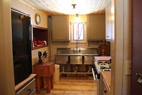 Sugar Loaf Lodge & Cabins