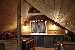 Sugar Loaf Lodge & Cabins