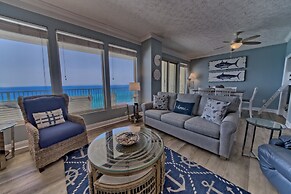 Beautiful Condo with Spacious Balcony to Enjoy Fascinating Ocean View 