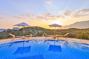 Hill House Adult Only