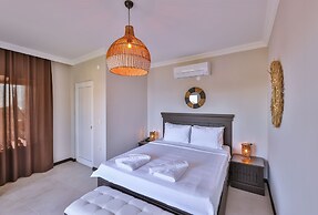 Hill House Adult Only