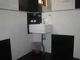 Hotel City Grand Ella