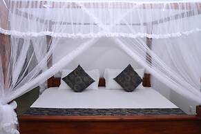 Hotel City Grand Ella