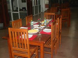 Hotel City Grand Ella