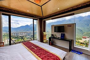 Phuong Nam Mountain View Hotel