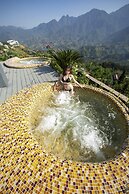 Phuong Nam Mountain View Hotel