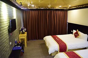 Phuong Nam Mountain View Hotel