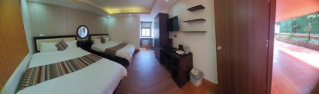 Phuong Nam Mountain View Hotel