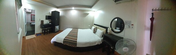 Phuong Nam Mountain View Hotel