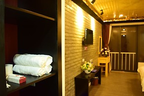 Phuong Nam Mountain View Hotel