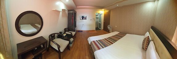 Phuong Nam Mountain View Hotel