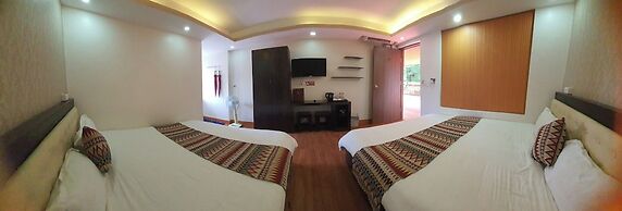 Phuong Nam Mountain View Hotel