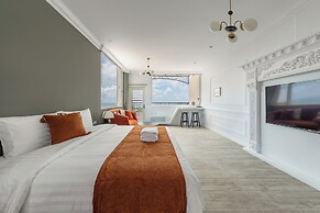 Sunset Mu Style Inn
