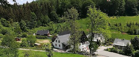 Die Oberlochmühle PENSION