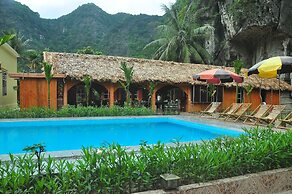 Tam Coc Valley Bungalow