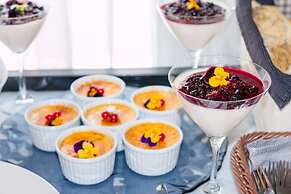 Venis Boutique Hotel