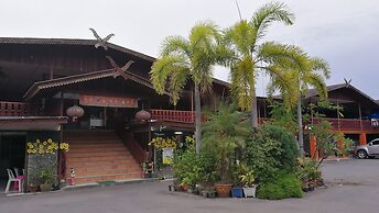 Pueng Luang Hotel