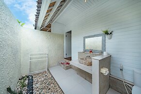 The Cubang Huts Lembongan