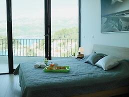 White Cloud Apartments