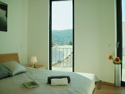 White Cloud Apartments