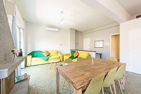 Space Paradise Apartments