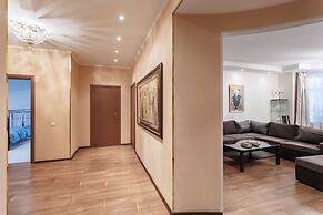 City of Rivers Mozhaiskaya 24