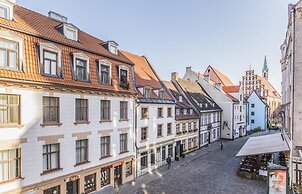 Greystone Suites & Apartments