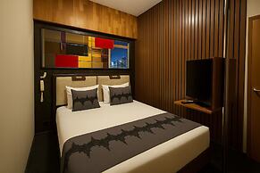 Black Art Otel