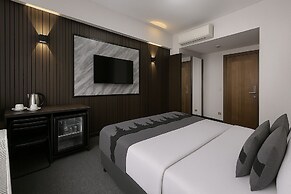 Black Art Otel