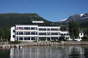 Innvik Fjordhotel - Misjonheimen