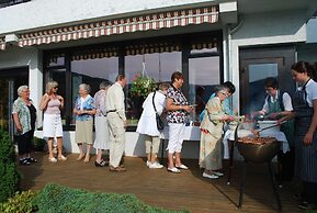 Innvik Fjordhotel - Misjonheimen