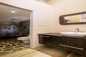 2 Bedrooms Villa Martini