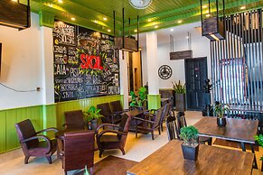 Amona Hotel - Hostel