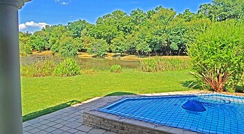 Jeanette's Villa at Westlake