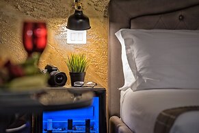 Navona Rooms with Hot Tub