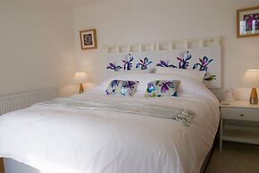 Malvern Holiday Garden Flat