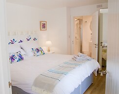 Malvern Holiday Garden Flat