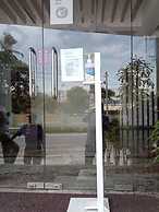 Regalia Inn & Suites