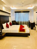 Regalia Inn & Suites