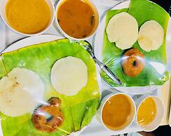 Regalia Inn & Suites