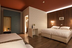 Hotel Center