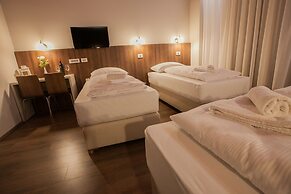 Hotel Center