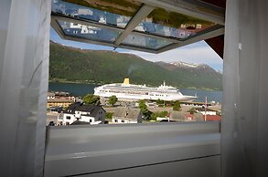 Grand Hotel - by Classic Norway Hotels