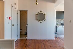 Lisbon Center Terrace Suite - Wifi - AC