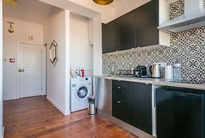 Lisbon Center Terrace Suite - Wifi - AC